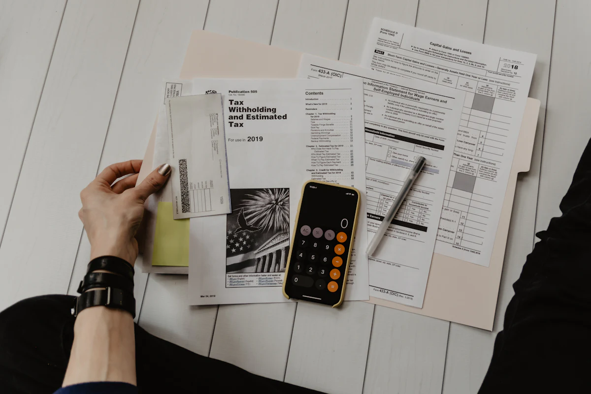 Commission, subscription or listing fee? Choosing your business model
